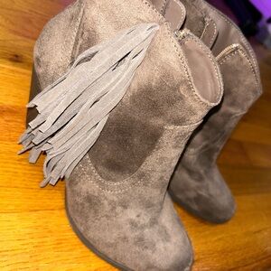 BONGO Tan Ankle Booties with Fringe